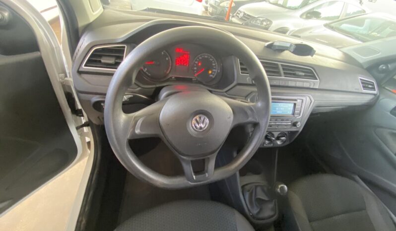 Volkswagen Voyage completo