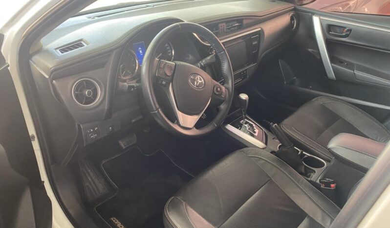 Toyota Corolla completo