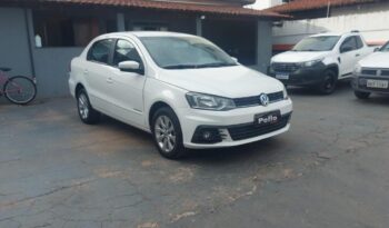 Volkswagen Voyage completo