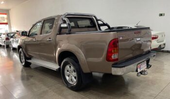 Toyota Hilux completo