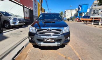 Toyota Hilux completo