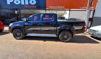 Toyota Hilux completo