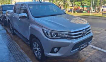 Toyota Hilux completo