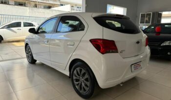 Chevrolet Onix completo