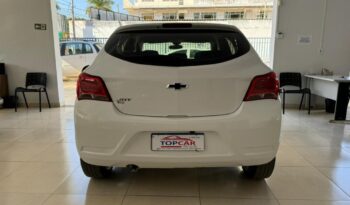 Chevrolet Onix completo