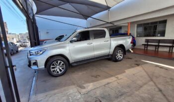 Toyota Hilux completo