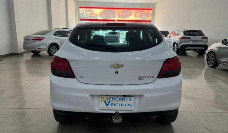 Chevrolet Onix completo