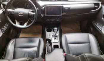 Toyota Hilux completo