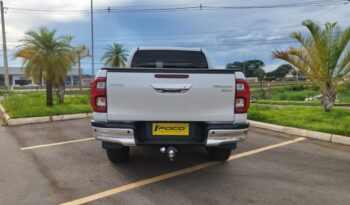 Toyota Hilux completo